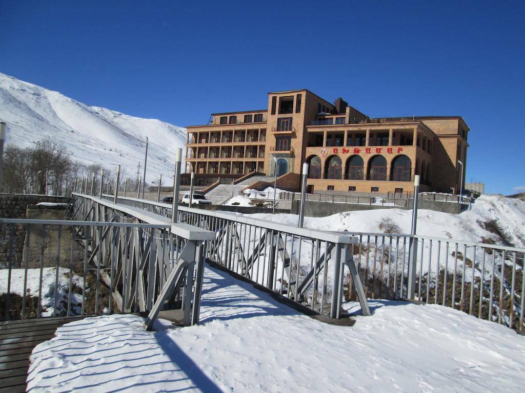 Akhtamar Hotel Cjsc Arzakan Exterior photo