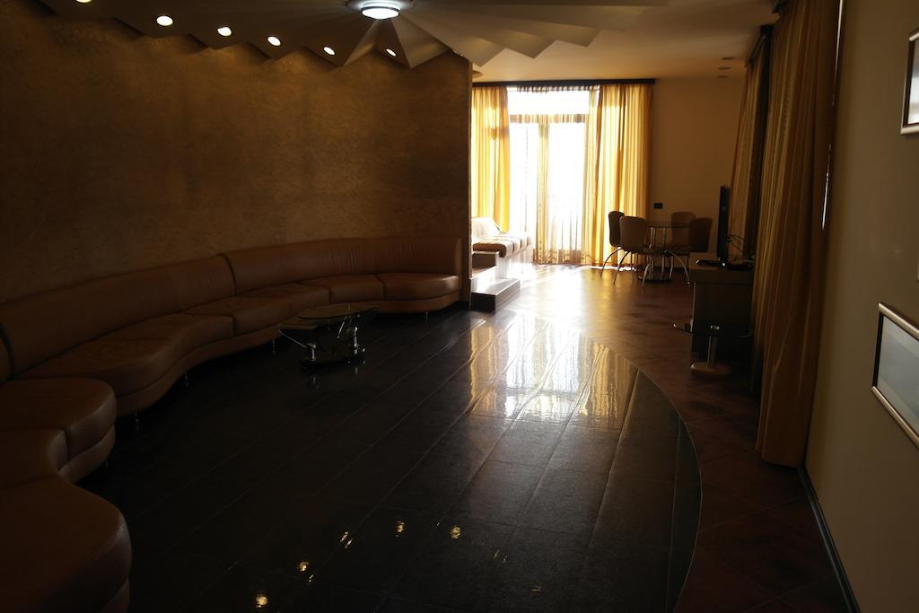 Akhtamar Hotel Cjsc Arzakan Room photo