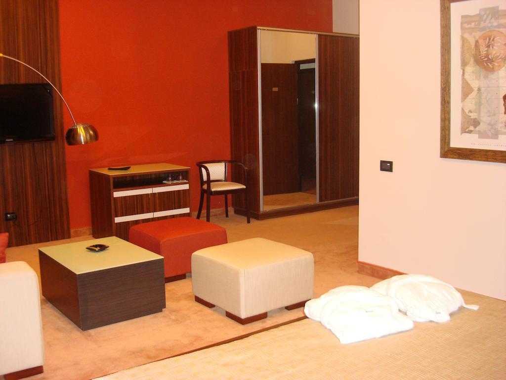 Akhtamar Hotel Cjsc Arzakan Room photo